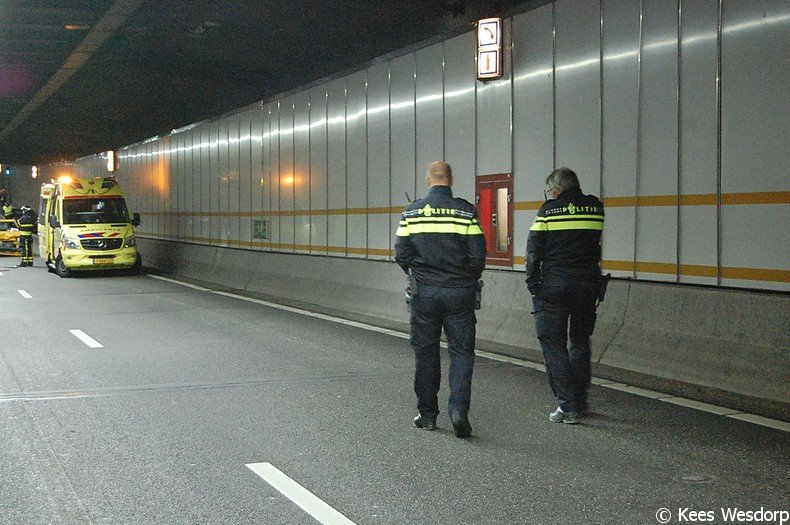 vlake tunnel 2015 089-BorderMaker.jpg